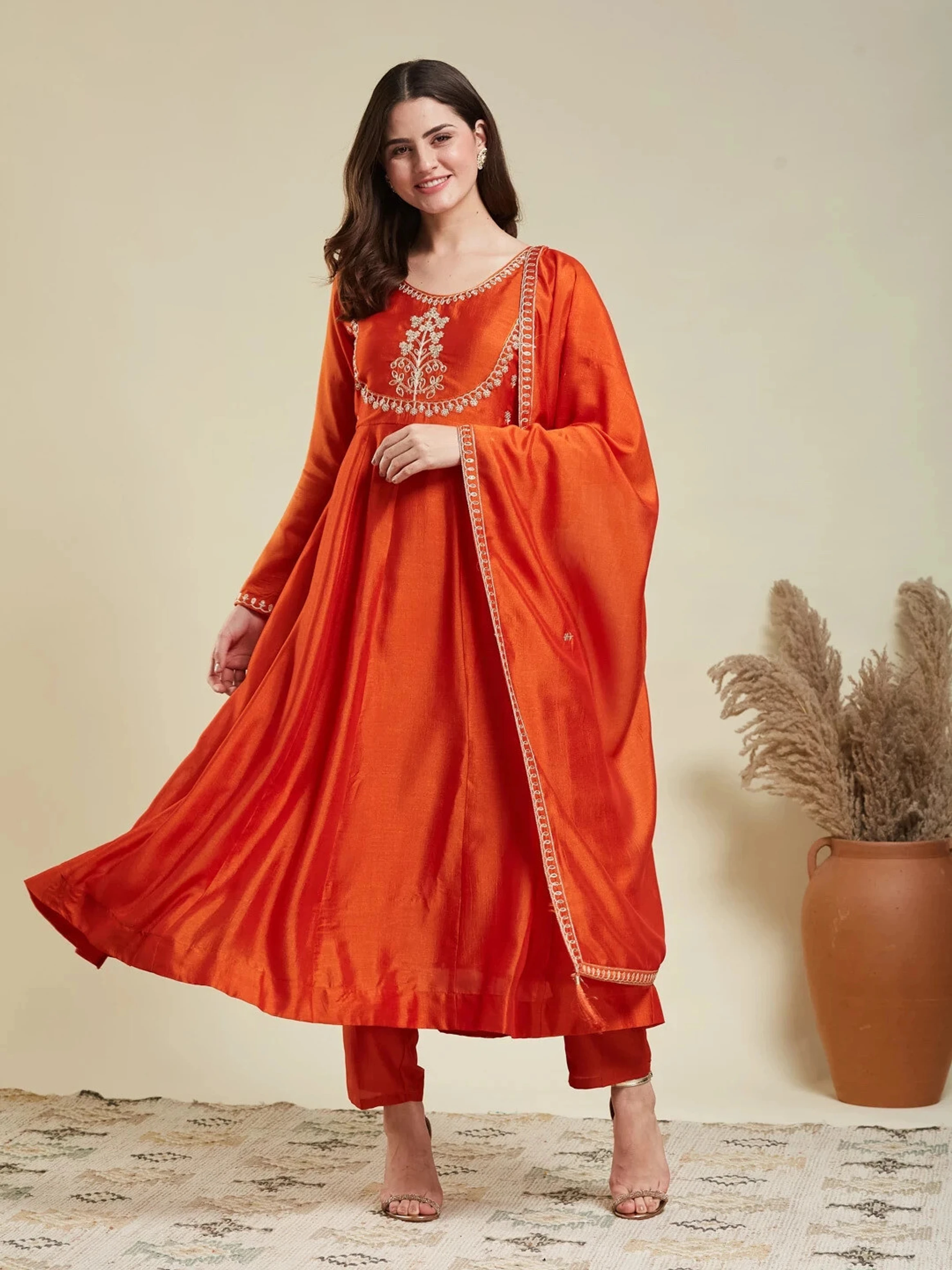 Mokosh Women Kurta Pant Dupatta Set p6